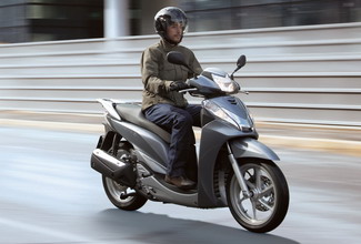 Скутер Honda SH300i 2011 года